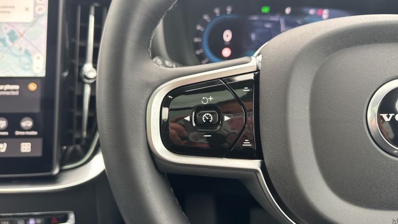 Volvo XC90 2.0 T8 PHEV Plus Dark 5dr AWD Geartronic Estate